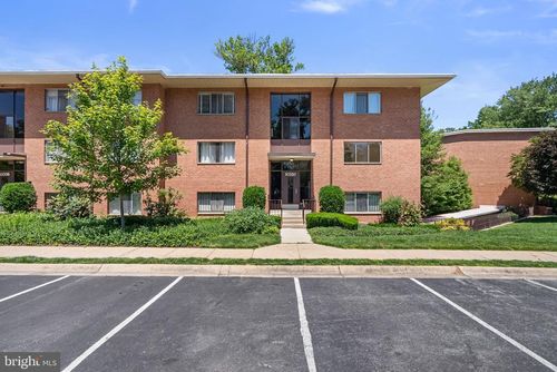 401-10320 Rockville Pike, NORTH BETHESDA, MD, 20852-3318 | Card Image