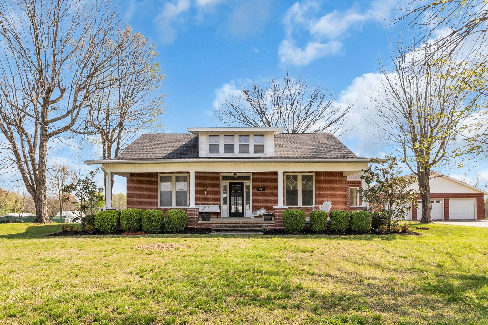 Locust St, Mc Ewen, TN 37101