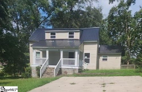 104 Maplebrook St, Laurens, SC, 29360-2728 | Card Image