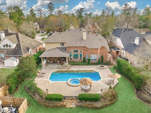 46 Marquise Oaks Pl, The Woodlands, TX, 77382-1082 | Card Image