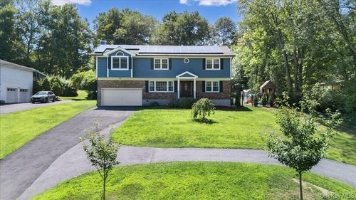 3796 Gomer St, Yorktown Heights, NY, 10598-1720 | Card Image