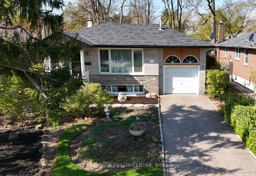 3556 The Credit Woodlands N/A, Mississauga, ON, L5C2K6 | Card Image