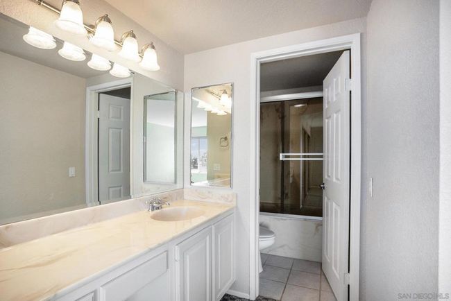 64 Montego Ct, Condo with 2 bedrooms, 3 bathrooms and 2 parking in Coronado CA | Image 11