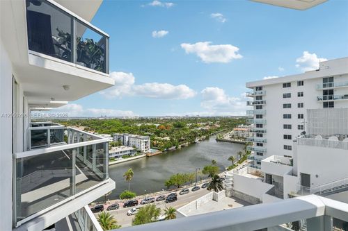 1612-2401 Collins Ave, Miami Beach, FL, 33140-4752 | Card Image
