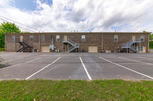 201 Uffelman Dr, Clarksville, TN, 37043-2975 | Card Image