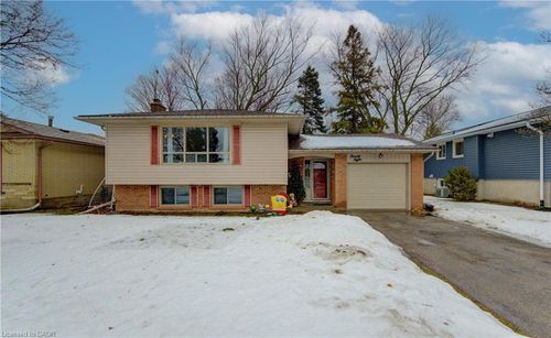 98 Shea Cres, Kitchener, ON, N2E1E8 | Card Image