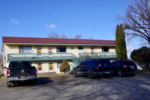 575 9th St, Eureka, MT, 59917 | Card Image