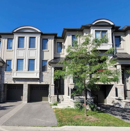 {{alt}} | Card Image