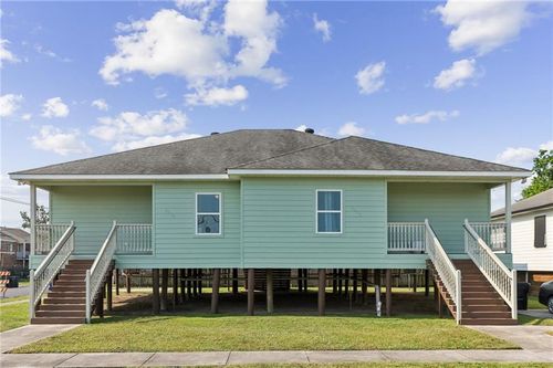 2472 74 Vienna Street, New Orleans, LA, 70122 | Card Image