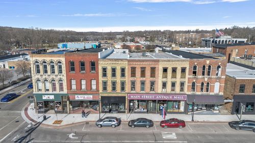 105 E Main St, Niles, MI, 49120-2224 | Card Image