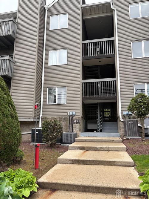 19 Jefferson St, Hackensack, NJ, 07601-5040 | Card Image