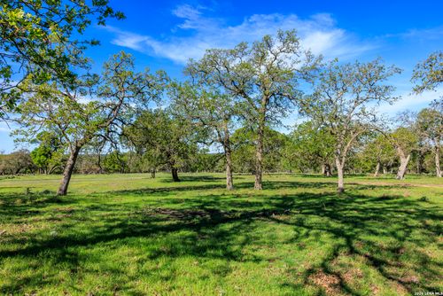 257 Dally Rd, Fredericksburg, TX, 78624 | Card Image