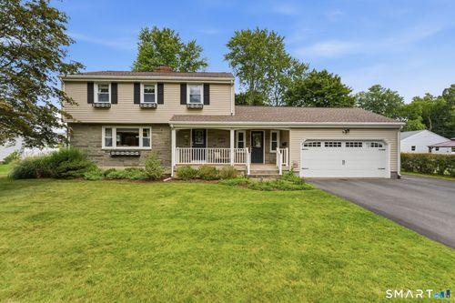55 E Eldridge St, Manchester, CT, 06040-5524 | Card Image