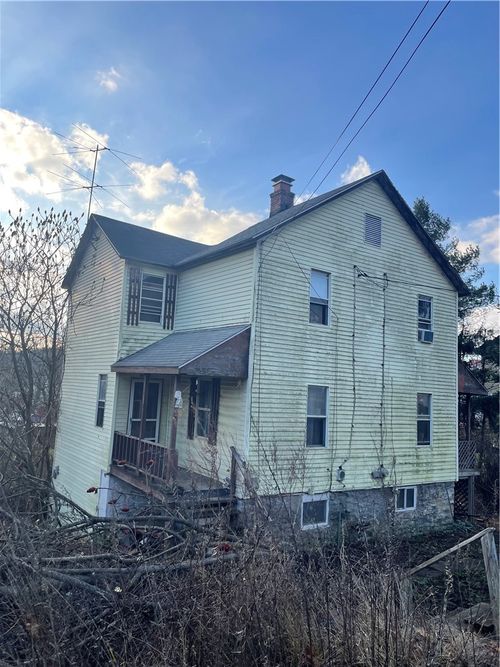 1649 Iselin Rd, Saltsburg, PA, 15681-3252 | Card Image