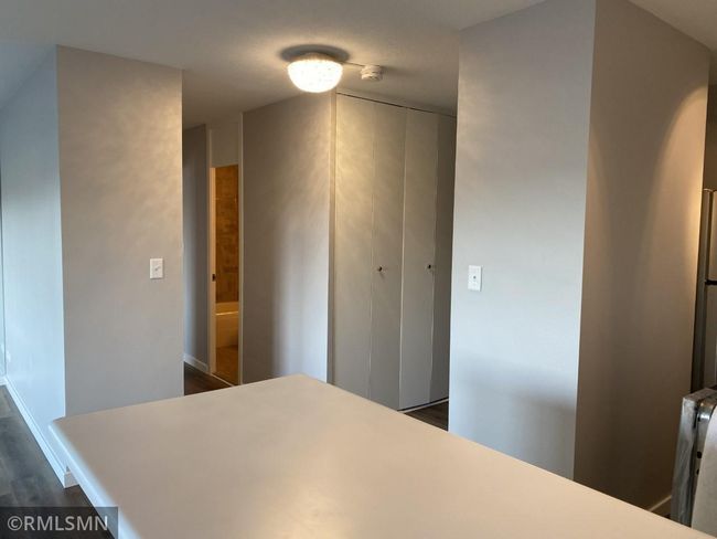 A1009 Hall.jpg | Image 14