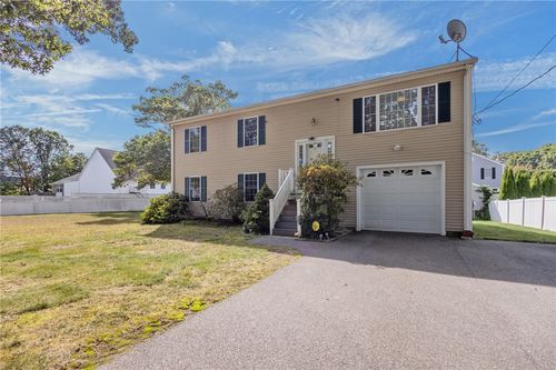 31 Boccia Ct, Warwick, RI, 02888-2300 | Card Image