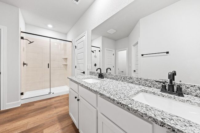 9701 Gladsome Path, House other with 4 bedrooms, 2 bathrooms and 4 parking in Manor TX | Image 7