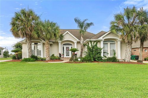 3913 Lake Providence Dr, Harvey, LA, 70058-5182 | Card Image