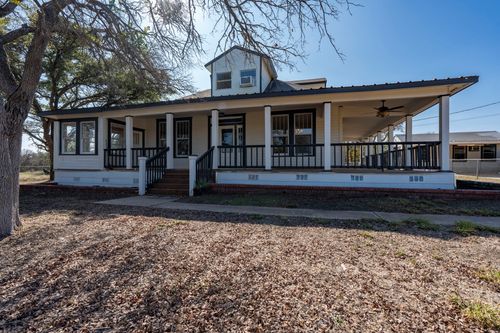 1501 Beaver Ln, Florence, TX, 76527-4518 | Card Image
