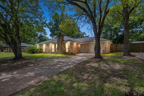 411 Shady Ln, Whitehouse, TX, 75791-3349 | Card Image