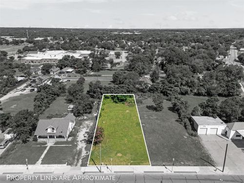 1206 Elm Ave, Waco, TX, 76704-3104 | Card Image