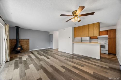 unit-302d-2150 S Vaughn Way, Aurora, CO, 80014-4333 | Card Image