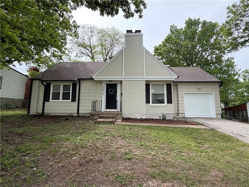 9612 Holmes Rd, Kansas City, MO, 64131-3021 | Card Image