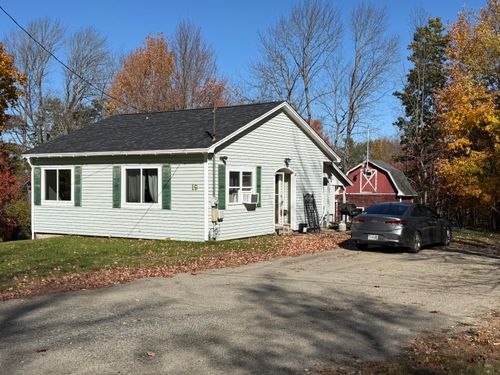 19 Pinkham St, Lincoln, ME, 04457-1109 | Card Image