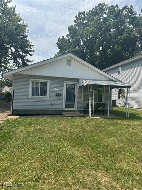 1268 E 343rd St, Eastlake, OH, 44095-3015 | Card Image