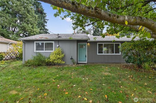 30548 5th Ave Sw, Federal Way, WA, 98023-3914 | Card Image