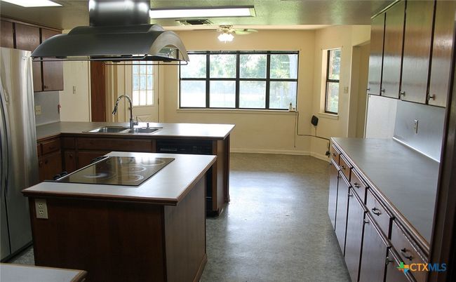 854 Pettytown Rd, Home with 3 bedrooms, 2 bathrooms and null parking in Red Rock TX | Image 28