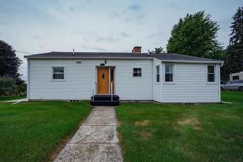 555 Pleasant Hill Avenue, Lomira, WI, 53048 | Card Image