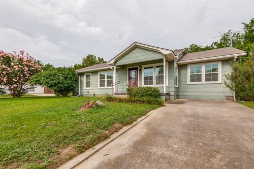 1901 Buck St, Gainesville, TX, 76240-2122 | Card Image