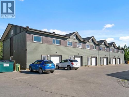 21-92 Iskoot Cres, Whitehorse, YT, Y1A0P9 | Card Image