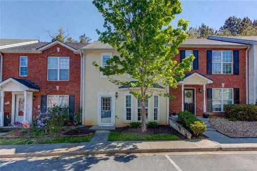 2776 Valley Green Dr, Gainesville, GA, 30504-8272 | Card Image