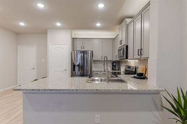 2728 Baneberry Ln, Townhouse with 3 bedrooms, 3 bathrooms and null parking in Mesquite TX | Image 8