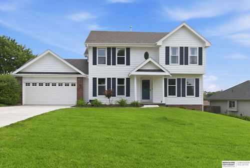 15817 N Cir, Omaha, NE, 68135-1104 | Card Image