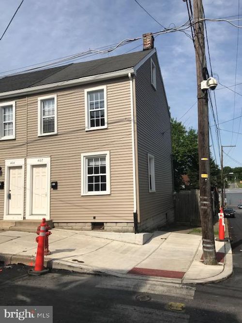 402 Beaver St, LANCASTER, PA, 17603-5604 | Card Image