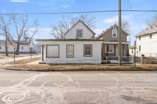 1270 E 1st St, Monroe, MI, 48161-1913 | Card Image