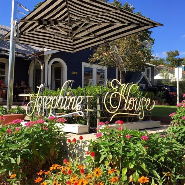 Upscale dining in the neighborhood. | Image 37