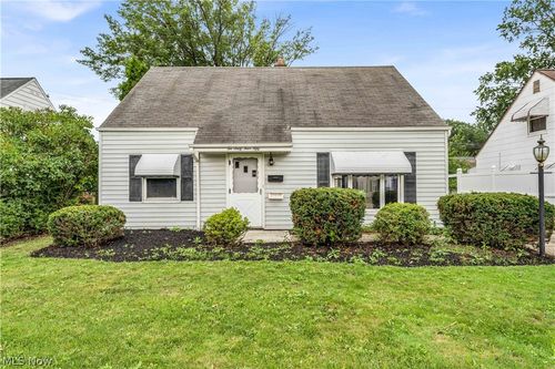 26450 Drakefield Ave, Euclid, OH, 44132-1909 | Card Image