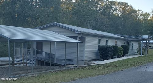 572 Randall Fugate Rd, Spring City, TN, 37381-8011 | Card Image
