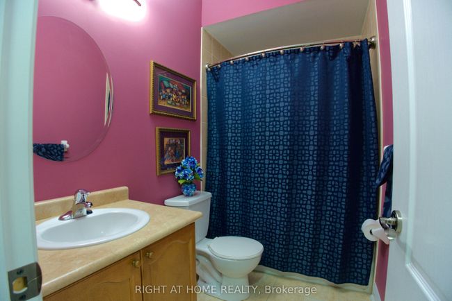 1045 Coyston Crt, House other with 3 bedrooms, 3 bathrooms and 4 parking in Oshawa ON | Image 20