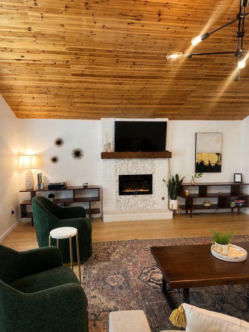 1705 Cricket Hollow Dr, Austin, TX, 78758-4222 | Card Image
