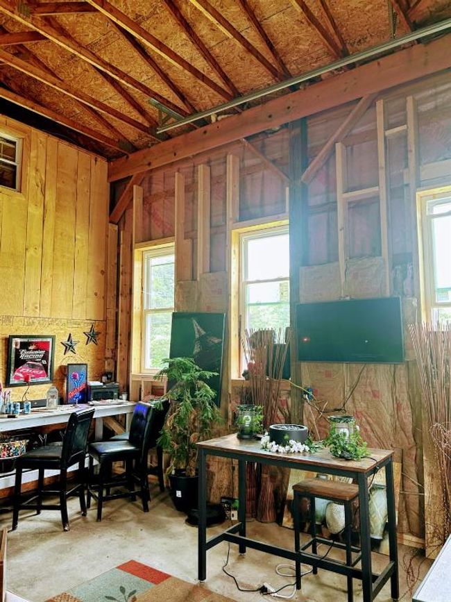 2190 New York 221, Sold in Marathon Zoocasa