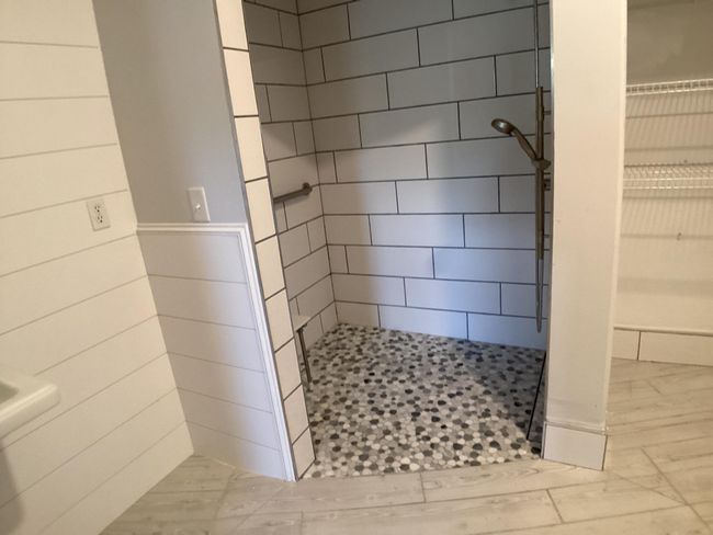 WALK IN SHOWER | Image 15