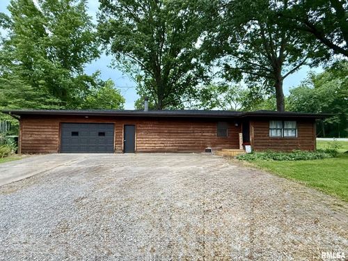 101 Kim St, De Soto, IL, 62924-1226 | Card Image