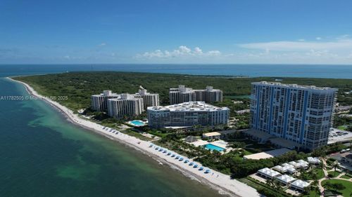 24c-881 Ocean Dr, Key Biscayne, FL, 33149-2633 | Card Image