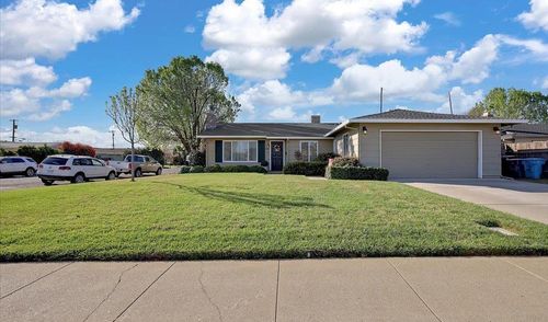 916 Johnson Ave, Marysville, CA, 95901-3438 | Card Image