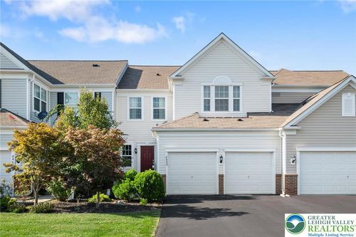 8455 Starling Rd, Breinigsville, PA, 18031-1574 | Card Image